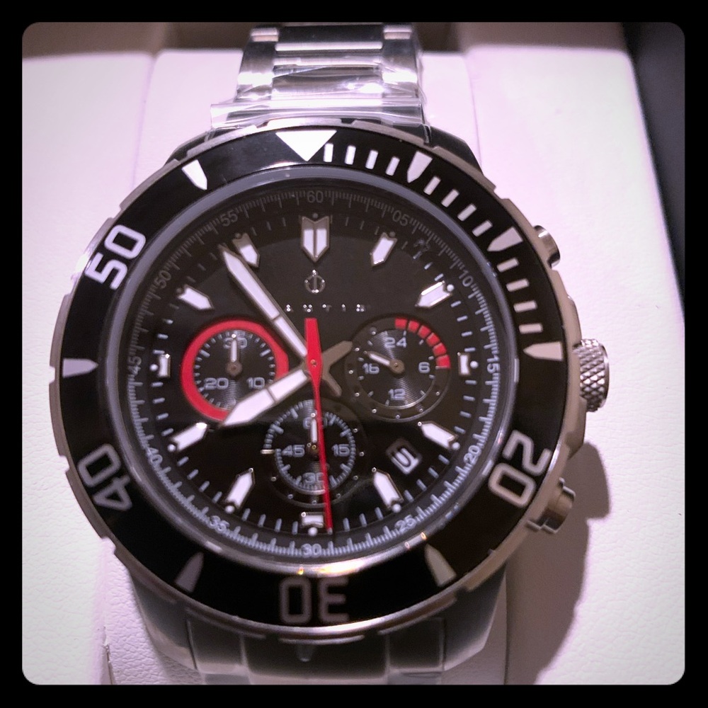 NAUTIS 17065-B just got it from watchgang.com